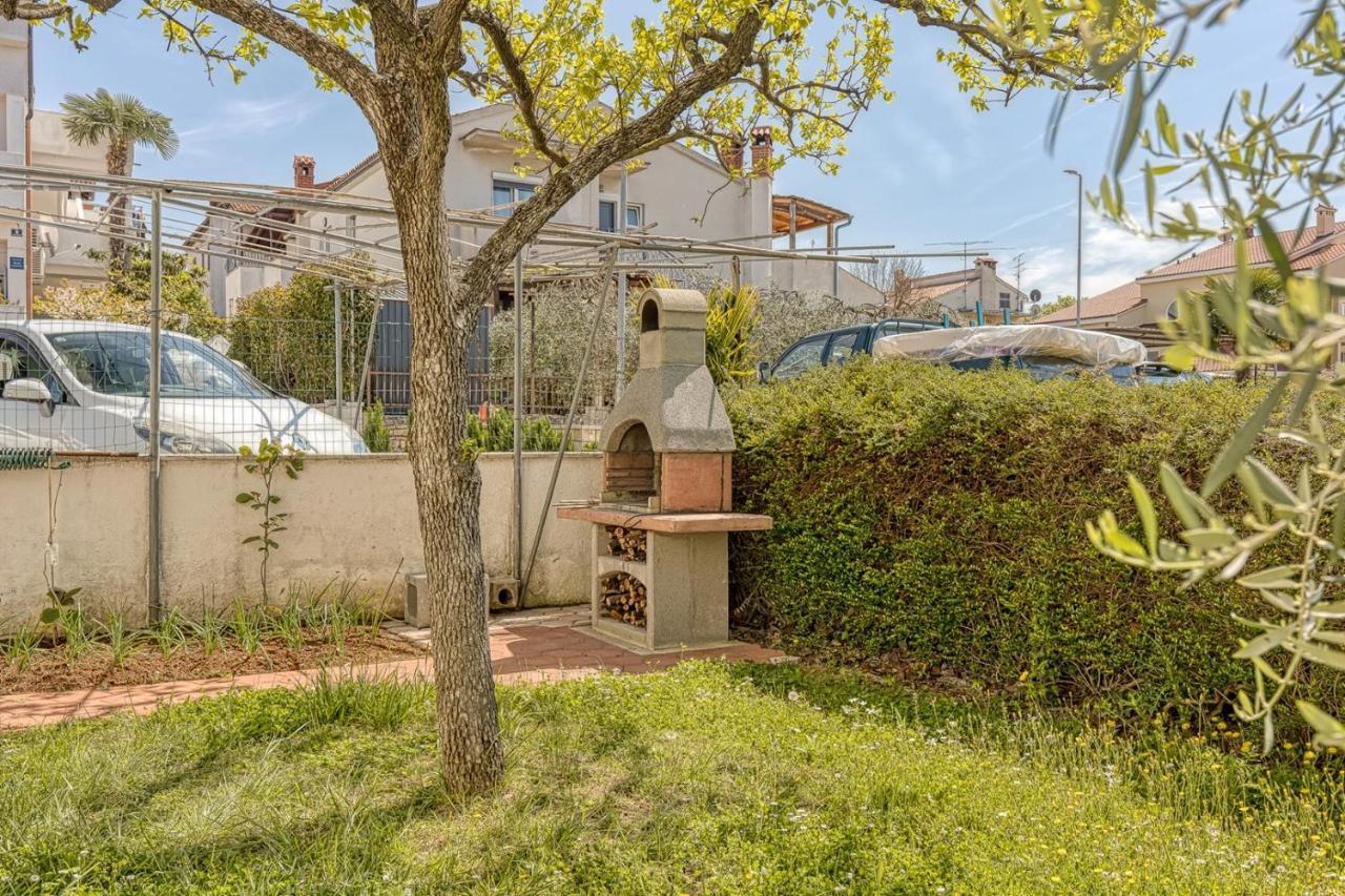 Apartments Kiki Spada Poreč Exterior foto