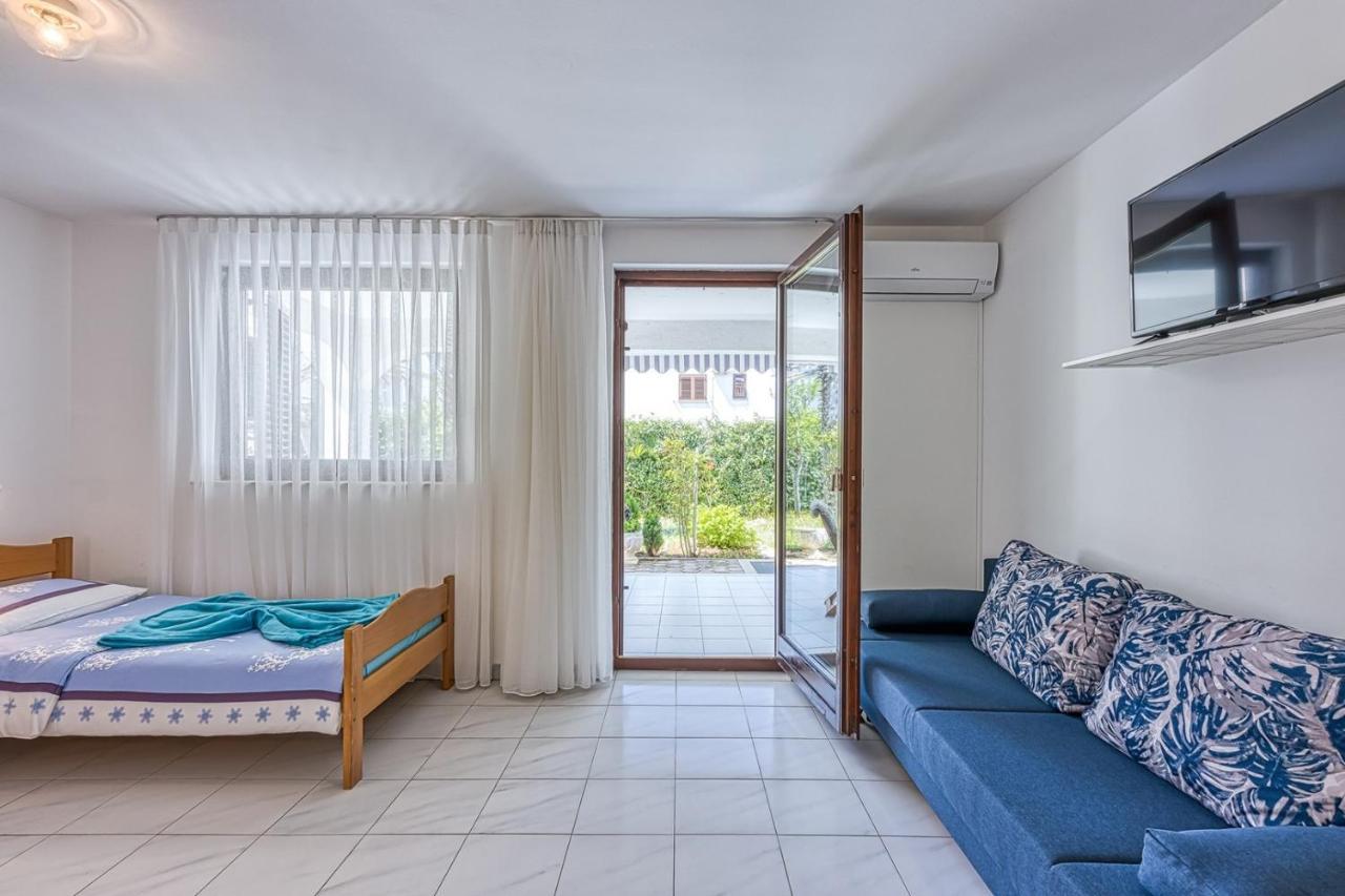 Apartments Kiki Spada Poreč Exterior foto